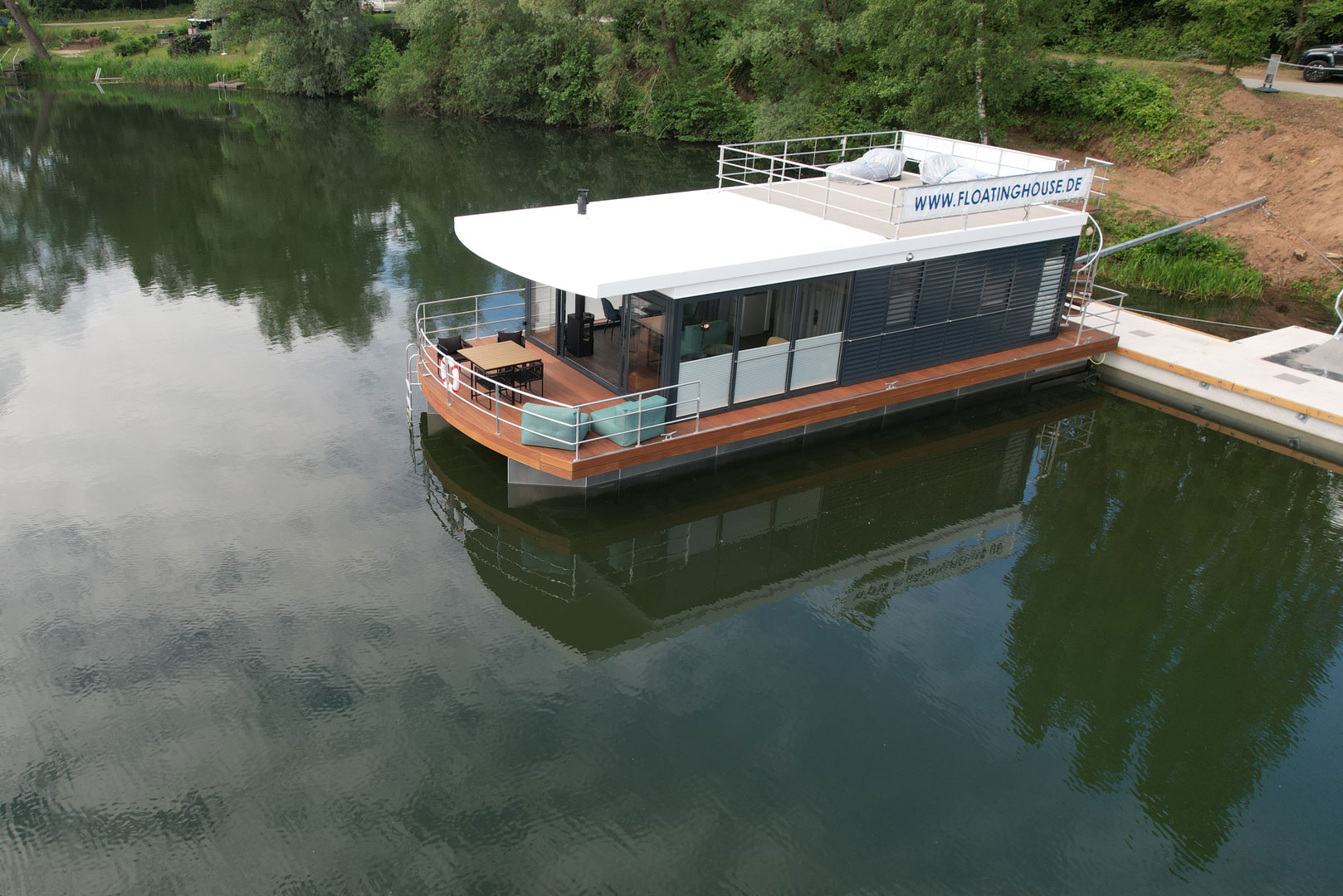 musterhaus floating house