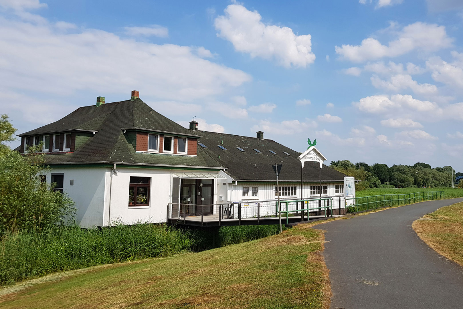 Hausboote in der Hansestadt Bremen kaufen, Liegeplätze an